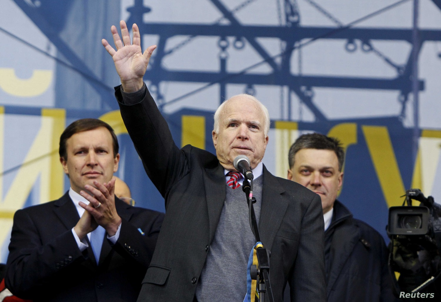 US Senators Chris Murphy and John McCain share the stage with neo-Nazi Oleh Tyahnybok during a Pro-European Union rally in Independence Square in Kiev, 15 December 2013